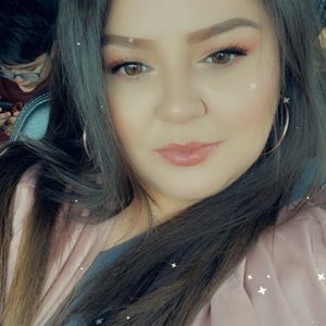 Meet your Posher, Lupita